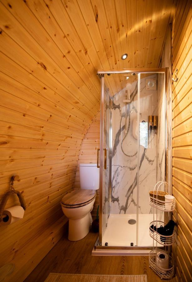Highland & Transylvania Glamping Pods Roybridge Exterior foto