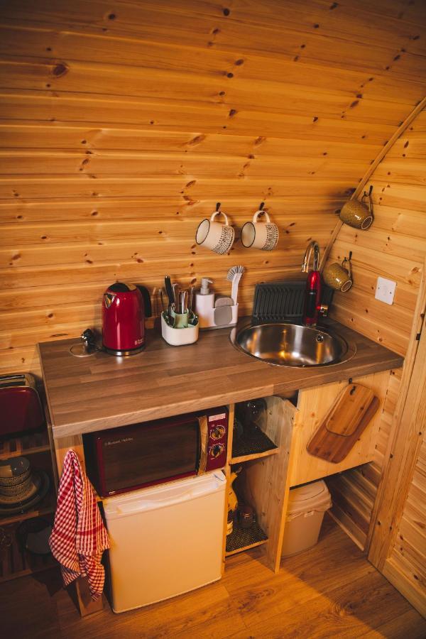 Highland & Transylvania Glamping Pods Roybridge Exterior foto