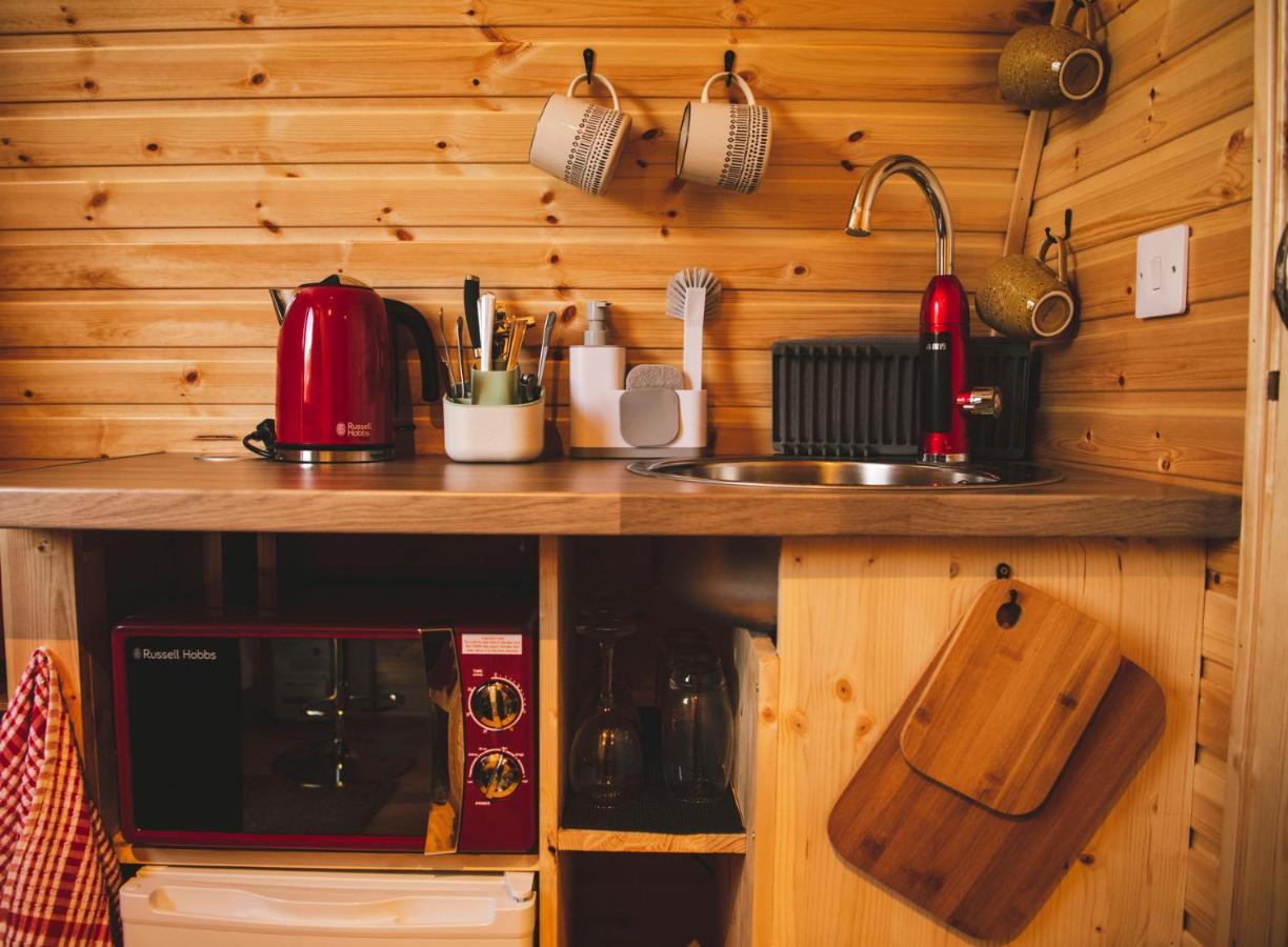 Highland & Transylvania Glamping Pods Roybridge Exterior foto